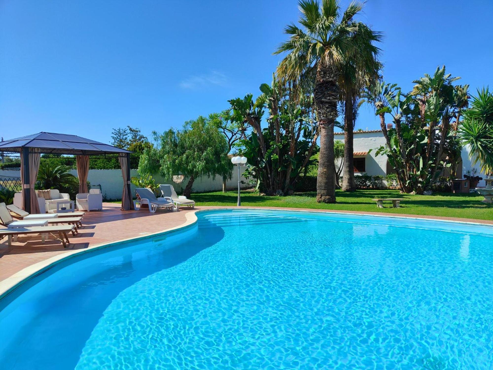 Villa Alfonsa, Fontane Bianche, Siracusa, Private Pool, 10Min From The Beach Kültér fotó
