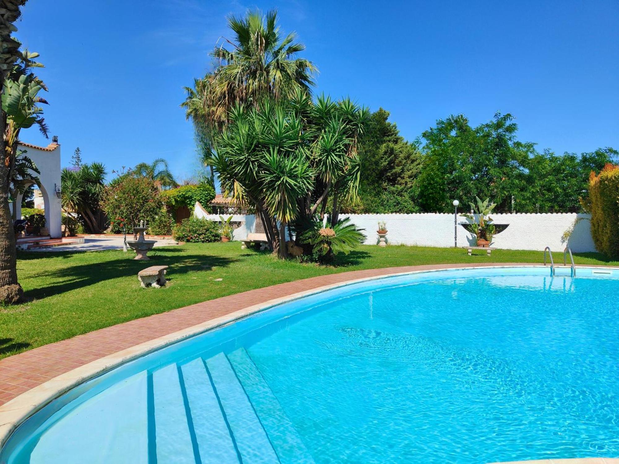 Villa Alfonsa, Fontane Bianche, Siracusa, Private Pool, 10Min From The Beach Kültér fotó