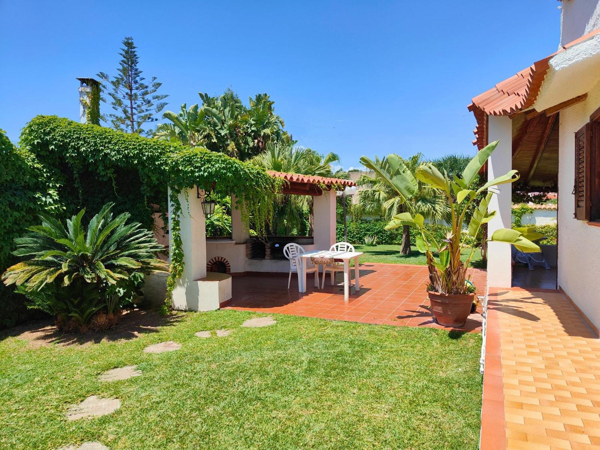 Villa Alfonsa, Fontane Bianche, Siracusa, Private Pool, 10Min From The Beach Kültér fotó