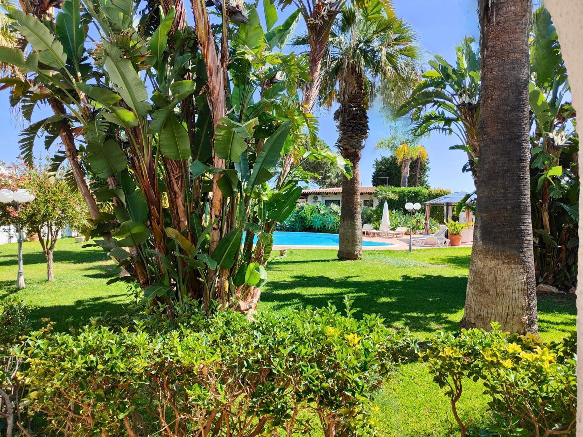 Villa Alfonsa, Fontane Bianche, Siracusa, Private Pool, 10Min From The Beach Kültér fotó